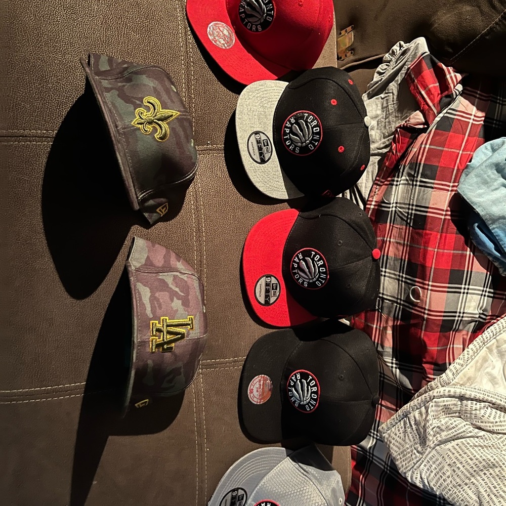 Im selling Nice and new hats